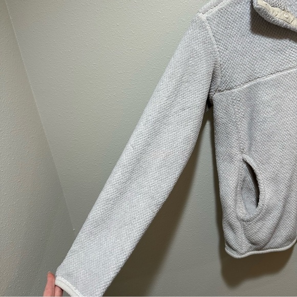 Patagonia Women’s Quarter Snap Fleece - Picture 7 of 10